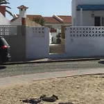 Сasa de vacaciones Cozy, House , By Mahbovillas La Oliva