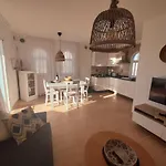 Сasa de vacaciones Cozy, House , By Mahbovillas La Oliva