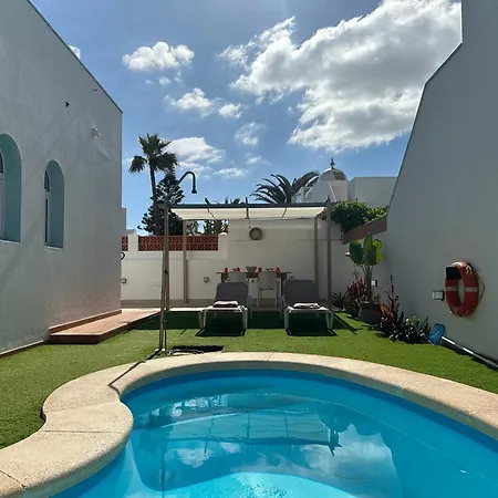 Dom wakacyjny Cozy, House , By Mahbovillas *