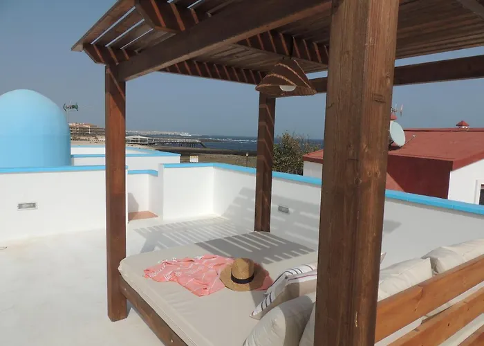 Cozy, House , By Mahbovillas Holiday home